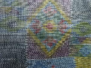 アンティーク　幾何学に花模様織り出し本場泥大島紬着物